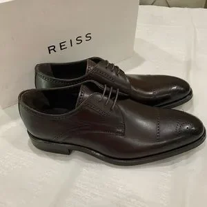 REISS Rostin Brogue Derby REISS Rostin Brogue Derby shoes main image 4